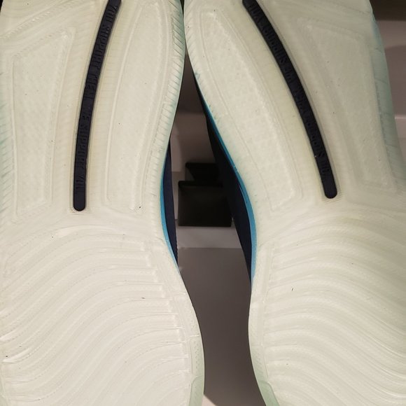 NWOT: Limited Edition Clove Classic Aqua Blue W8.5/M7 - Picture 5 of 9